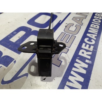 Recambio de anclaje puerta para renault kangoo 1.5 dci diesel fap referencia OEM IAM 8200497823  