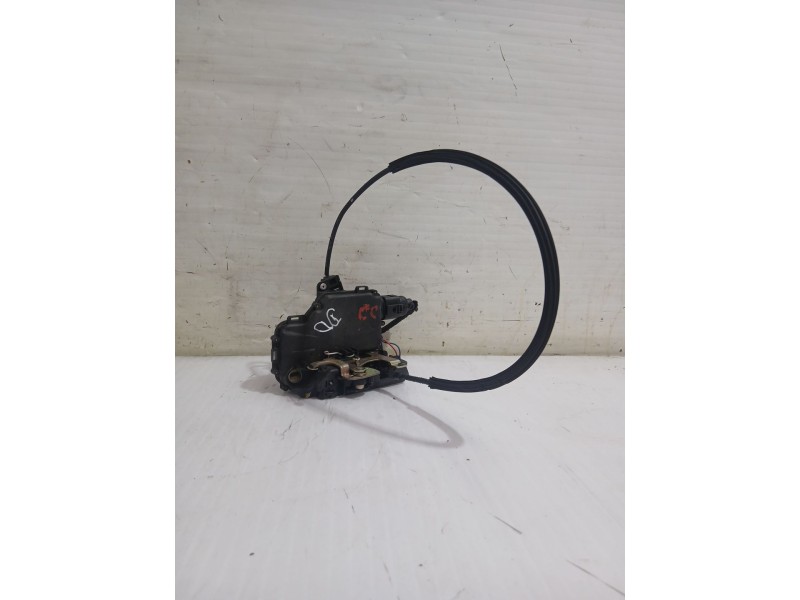 Recambio de cerradura puerta delantera derecha para volkswagen polo iv (9n_, 9a_) 1.9 sdi referencia OEM IAM 3B1837016CC  