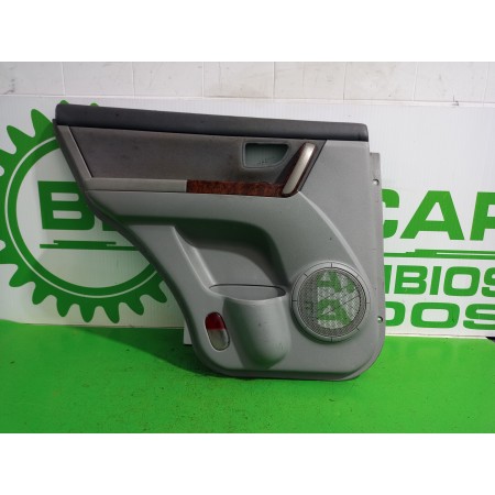 Recambio de guarnecido puerta trasera izquierda para kia sorento 2.5 crdi cat referencia OEM IAM 833013E050J3  