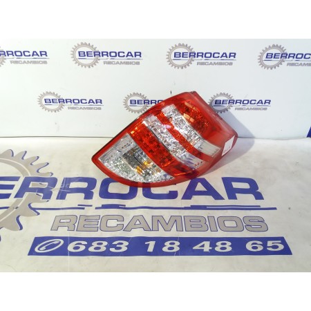 Recambio de piloto trasero derecho para toyota rav 4 2.2 d-4d cat referencia OEM IAM 8155142120  