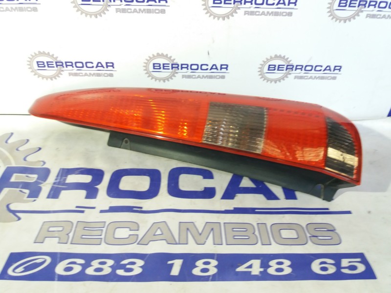 Recambio de piloto trasero derecho para ford fusion (cbk) 1.4 16v cat referencia OEM IAM 2S6113N004  