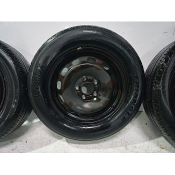 Recambio de juego llantas para ford focus berlina (cap) trend referencia OEM IAM BQ8GA  