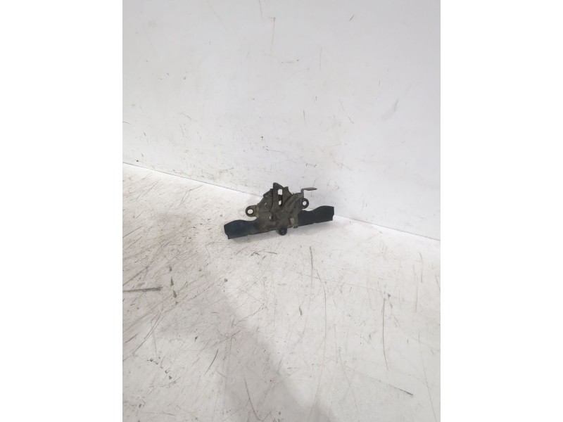 Recambio de cerradura capo para toyota avensis sedán (_t25_) 2.0 d-4d (adt250_) referencia OEM IAM 5351005030  