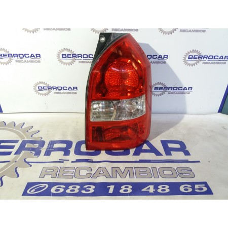 Recambio de piloto trasero derecho para hyundai tucson (jm) 2.0 cat referencia OEM IAM 924022e0  