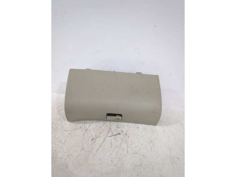 Recambio de guantera para toyota avensis sedán (_t25_) 2.0 d-4d (adt250_) referencia OEM IAM 5555005070  