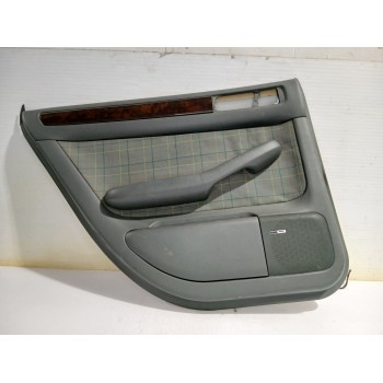 GUARNECIDO PUERTA TRASERA IZQUIERDA 4B0863981A 