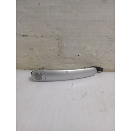 Recambio de maneta exterior delantera izquierda para volkswagen polo iv (9n_, 9a_) 1.9 sdi referencia OEM IAM 3B08372075GGRU  