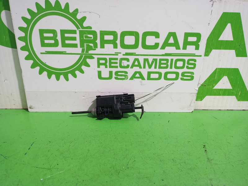 Recambio de motor tapa combustible para renault laguna grandtour iii renault laguna iii grandtour referencia OEM IAM 8200305732 