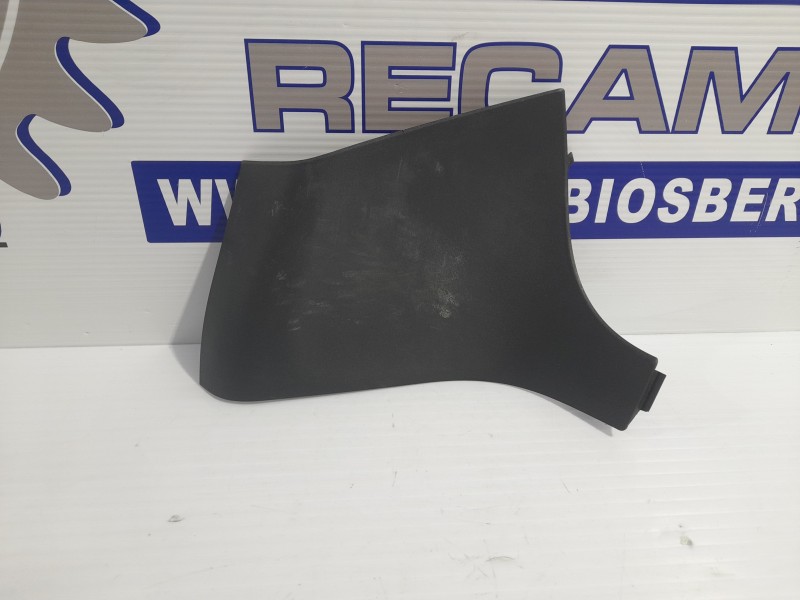 Recambio de moldura para iveco daily furgón 2.3 diesel cat referencia OEM IAM 5801544549  