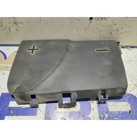 Recambio de tapa bateria para citroën c5 berlina 1.6 16v hdi fap referencia OEM IAM 9647467980  