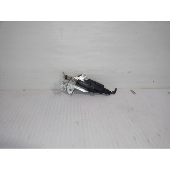 Recambio de motor cierre centralizado porton para ford fiesta (cbk) ambiente referencia OEM IAM 2S6T432A98AE  