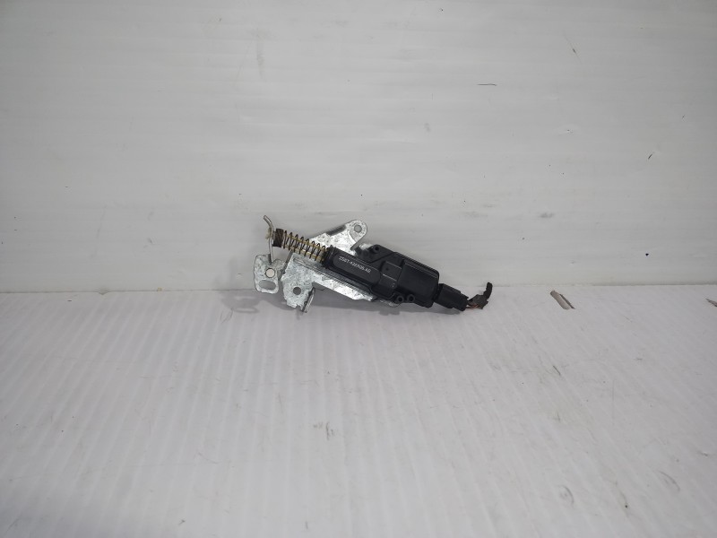 Recambio de motor cierre centralizado porton para ford fiesta (cbk) ambiente referencia OEM IAM 2S6T432A98AE  