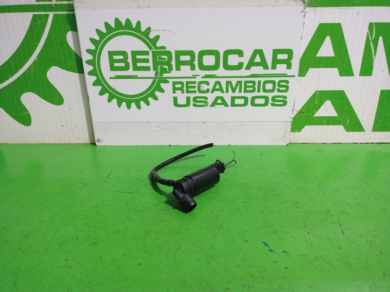 Recambio de bomba limpia para land rover freelander (ln) e targa referencia OEM IAM DMC100550  