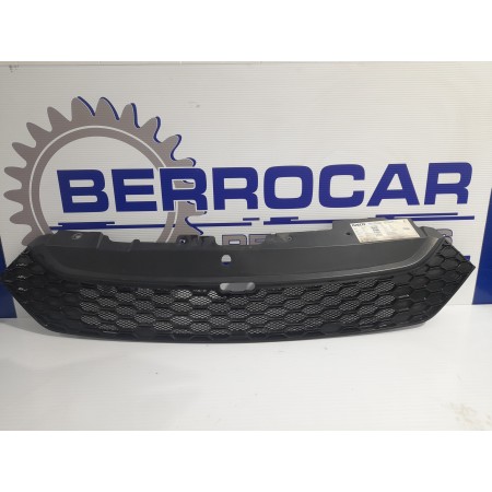 Recambio de rejilla delantera para iveco daily furgón 2.3 diesel cat referencia OEM IAM 5801543607  