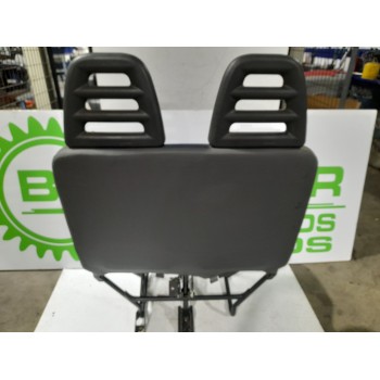 Recambio de asiento delantero derecho para iveco daily caja cerrada (2006 =>) 3.0 diesel referencia OEM IAM 5801457006  