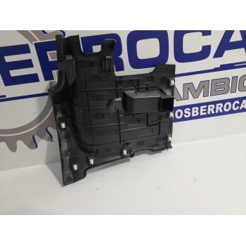 Recambio de moldura interior para iveco daily furgón 2.3 diesel cat referencia OEM IAM 5801544544  