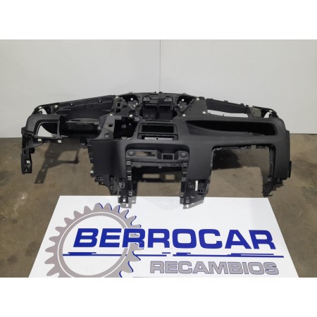 Recambio de salpicadero para iveco daily furgón 2.3 diesel cat referencia OEM IAM 5801544462  