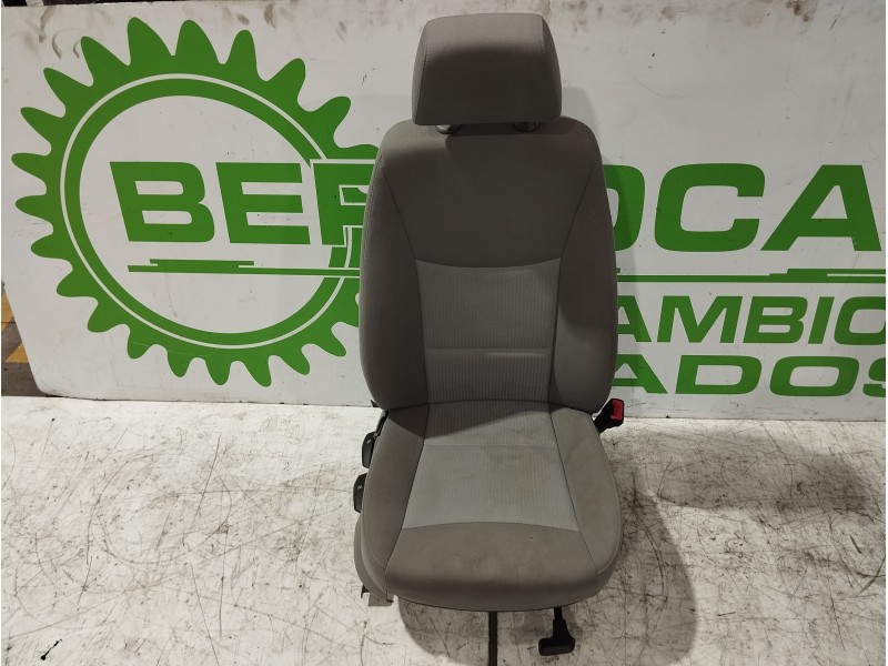 Recambio de asiento delantero derecho para bmw serie 3 touring (e91) 2.0 16v referencia OEM IAM 52106982918  