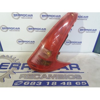 Recambio de piloto trasero derecho para peugeot 206 berlina 1.9 diesel referencia OEM IAM 9641540577  