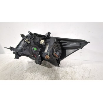 Recambio de faro izquierdo para toyota auris (_e15_) 1.6 (zre151_) referencia OEM IAM 8117002460  