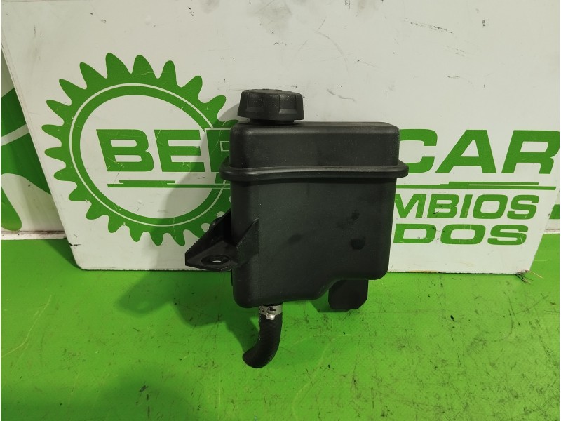 Recambio de deposito direccion asistida para volvo s40 berlina 1.6 cat referencia OEM IAM 30630629  
