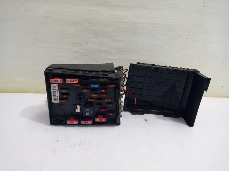 Recambio de caja reles / fusibles para volkswagen passat berlina (3c2) individual referencia OEM IAM 3C0937125  