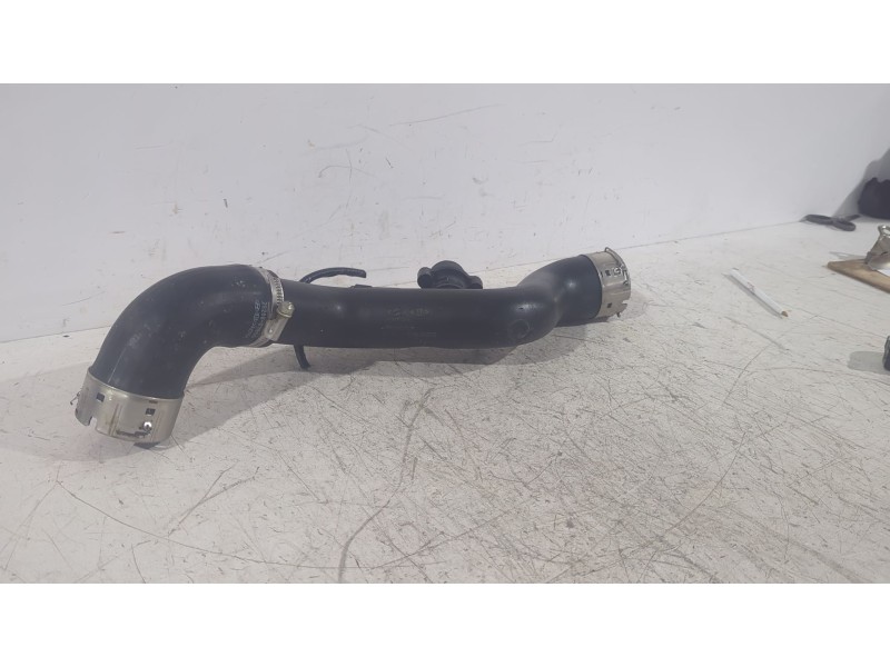 Recambio de tubo intercooler para kia ceed (cd) 1.0 t-gdi referencia OEM IAM 227307600  