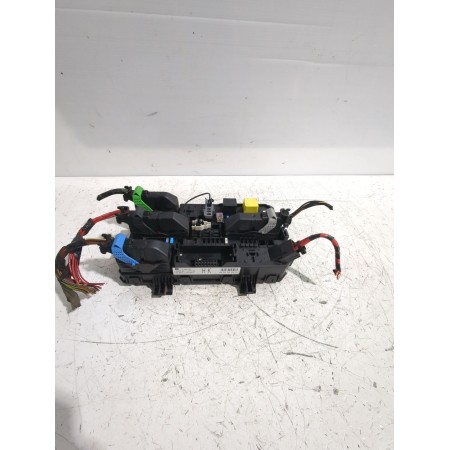 Recambio de caja reles / fusibles para opel astra h gtc (a04) 1.7 cdti (l08) referencia OEM IAM 13208748  