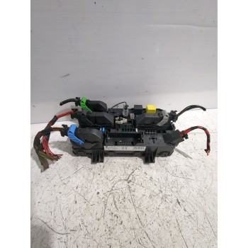 Recambio de caja reles / fusibles para opel astra h gtc (a04) 1.7 cdti (l08) referencia OEM IAM 13208748  