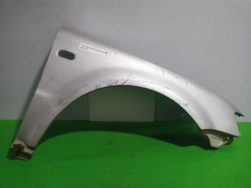 Recambio de aleta delantera derecha para volkswagen passat berlina (3b2) 1.9 tdi referencia OEM IAM 3B0821106C  