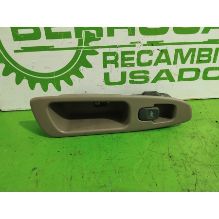 Recambio de mando elevalunas trasero izquierdo para volvo s40 berlina 1.6 cat referencia OEM IAM 30638709  