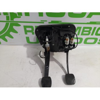 Recambio de pedalera para iveco daily caja cerrada (2006 =>) 3.0 diesel referencia OEM IAM 504068716  