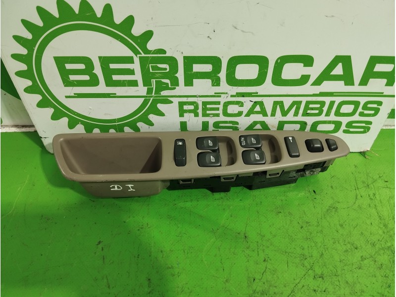 Recambio de mando elevalunas delantero izquierdo para volvo s40 berlina 1.6 cat referencia OEM IAM 30638695  