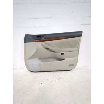 GUARNECIDO PUERTA DELANTERA DERECHA 6761005590E1 