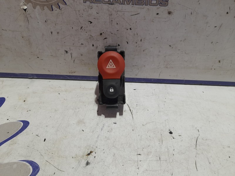 Recambio de warning para renault kangoo 1.5 dci diesel fap referencia OEM IAM E3160101  