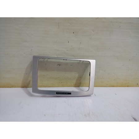 Recambio de moldura para volkswagen passat berlina (3c2) individual referencia OEM IAM 3C0858069AC  
