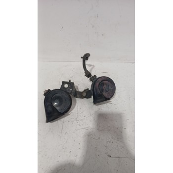Recambio de claxon para opel astra h gtc (a04) 1.7 cdti (l08) referencia OEM IAM E1000209  