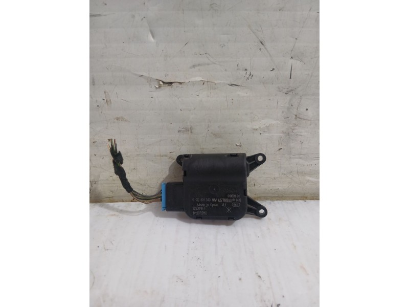 Recambio de motor apertura trampilla para seat leon (1p1) 1.9 tdi referencia OEM IAM 0132801343  