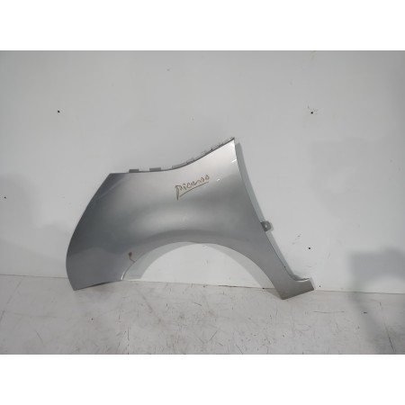 Recambio de aleta delantera izquierda para citroën c4 grand picasso avatar referencia OEM IAM 7840V1  