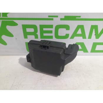 CAJA RELES / FUSIBLES 69500825 