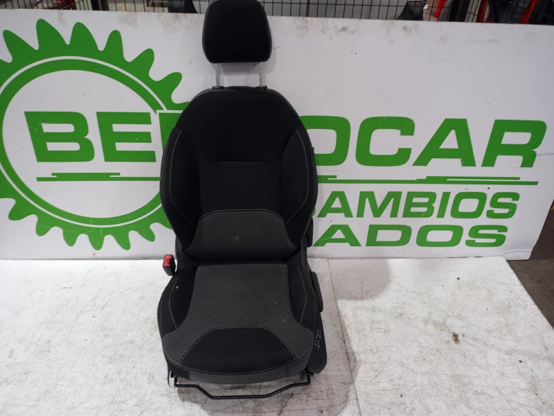 Recambio de asiento delantero izquierdo para citroën c3 exclusive referencia OEM IAM 892525  