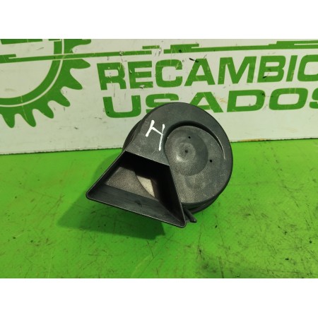 Recambio de claxon para volvo s40 berlina 1.6 cat referencia OEM IAM E1000233  