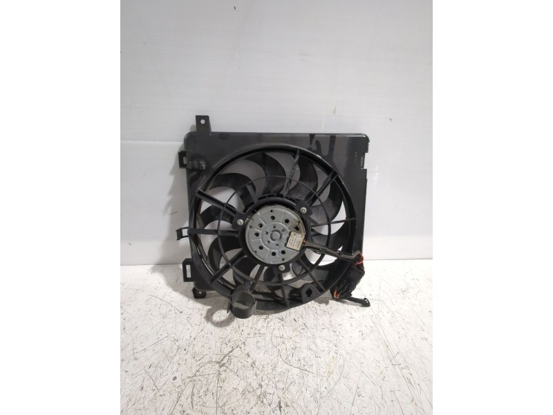 Recambio de electroventilador para opel astra h gtc (a04) 1.7 cdti (l08) referencia OEM IAM 24467444  