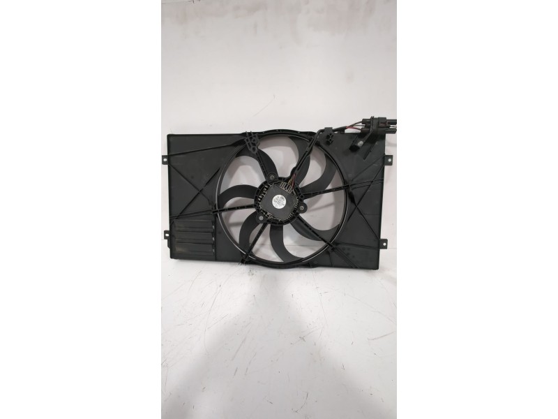 Recambio de electroventilador para seat leon (1p1) 1.9 tdi referencia OEM IAM 1K0121205  
