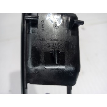 Recambio de moldura derecha para ford focus berlina (cap) trend referencia OEM IAM 3M51226A37  