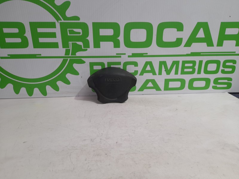 Recambio de moldura para iveco daily caja cerrada (2006 =>) 3.0 diesel referencia OEM IAM 504149337  