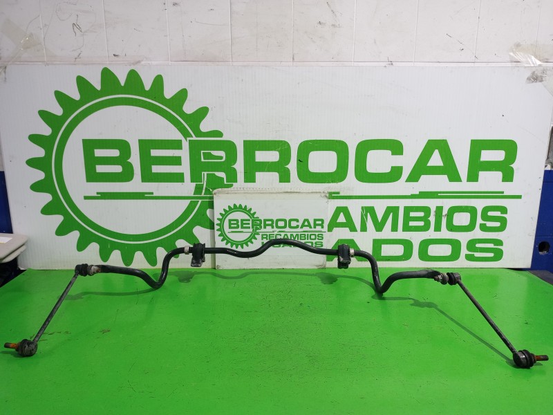 Recambio de barra estabilizadora delantera para nissan juke (f15) acenta referencia OEM IAM 54611BA60A  