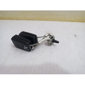 Recambio de enganche cinturon trasero central para volkswagen passat berlina (3c2) individual referencia OEM IAM 3C0857739B  