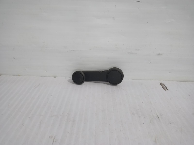 Recambio de maneta elevalunas trasera izquierda para ford focus berlina (cap) trend referencia OEM IAM 1237039  