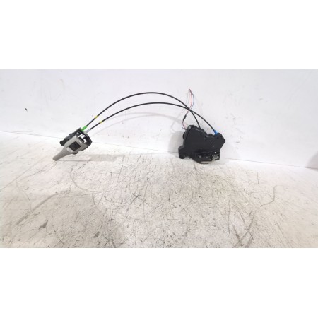 Recambio de cerradura puerta delantera derecha para toyota auris (_e15_) 1.6 (zre151_) referencia OEM IAM 6903002220  